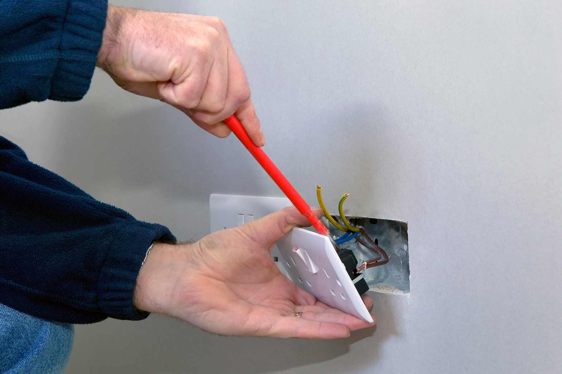 Our electricians can install plug sockets for domestic and commercial proeprties in East Acton and the local area. 